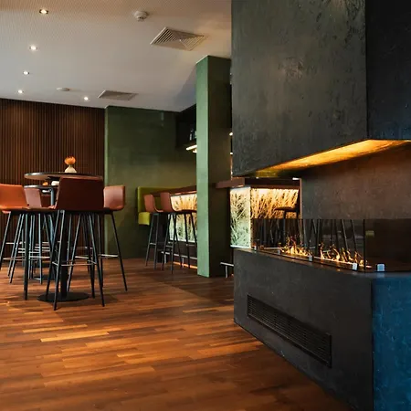 Отель Alphotel