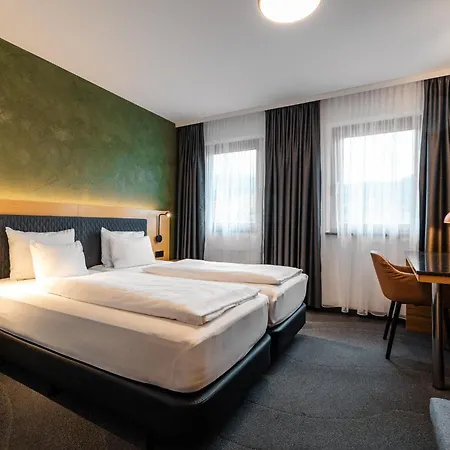 By Ihg Hotel