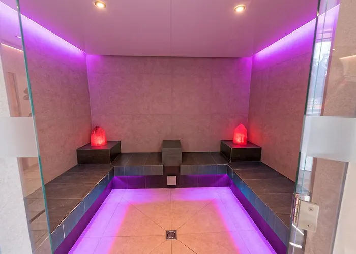 Ξενοδοχείο Alphotel 4*