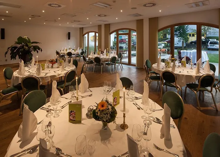 Alphotel Готель Інсбрук