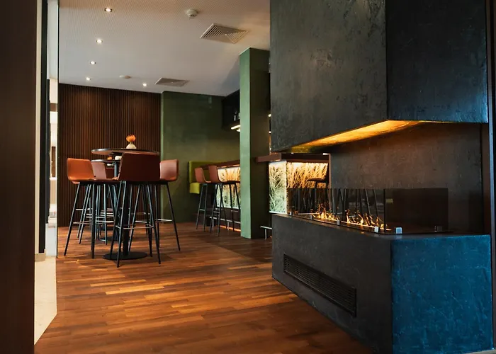 Готель Alphotel