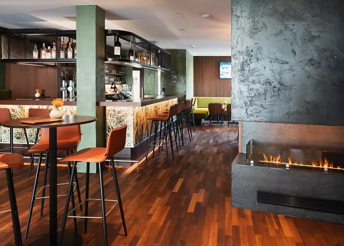 Готель Alphotel 4*