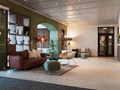 Готель Alphotel 4*