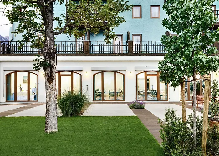 Alphotel Готель 4*