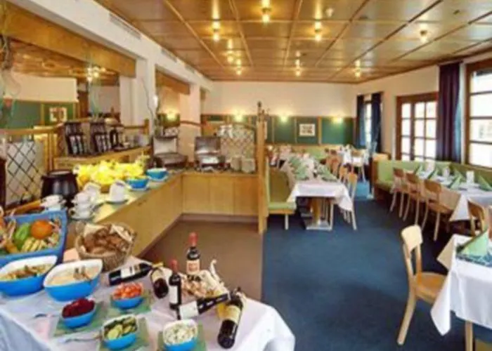 Готель Alphotel 4*