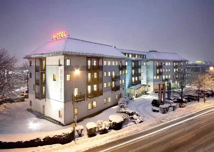 Готель Alphotel 4*