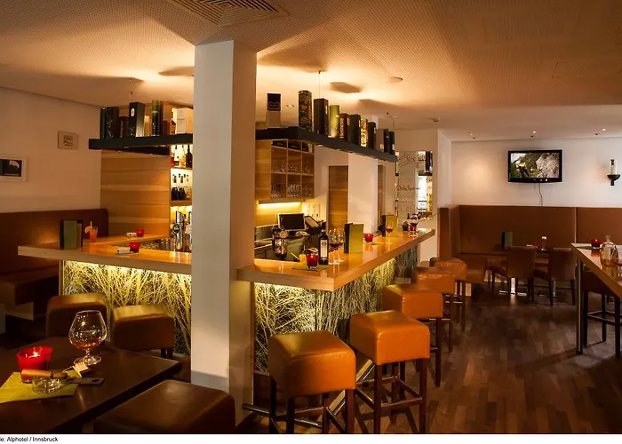 Готель Alphotel 4*